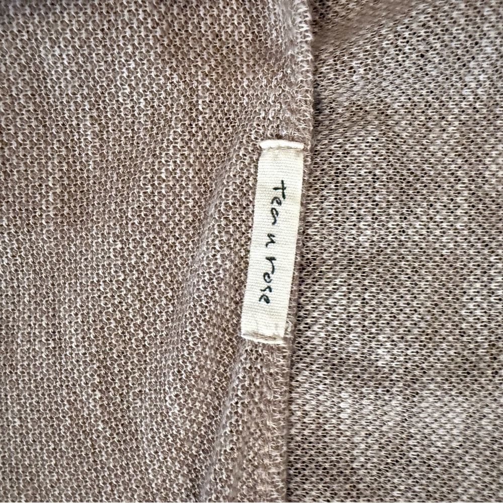 Evereve Tea n Rose Textured Knit Top in Tan - Picture 4 of 4